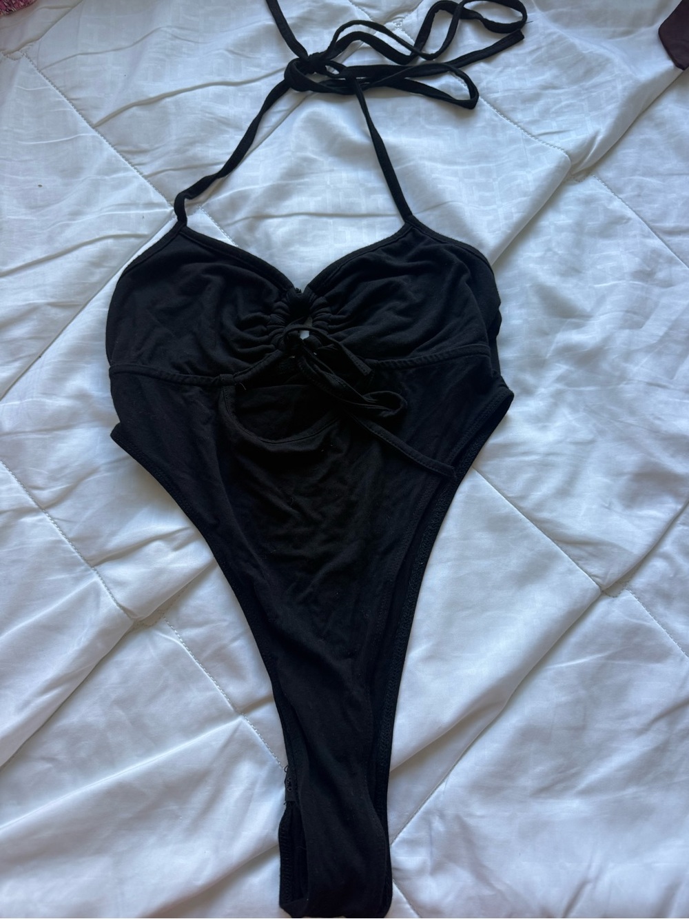 SHEIN Black Halter Tie-Front Bodysuit